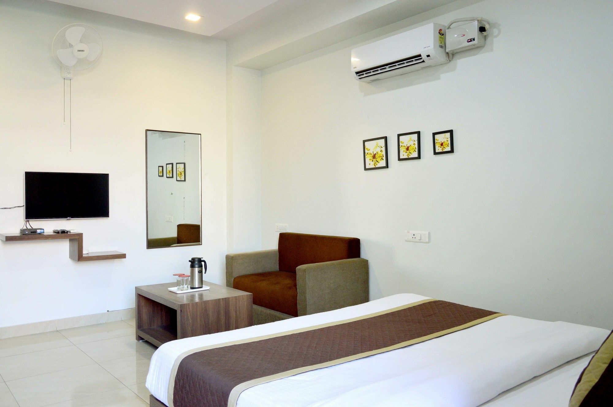 Oyo 6697 Hotel Green Lemon ชัยปุระ ภายนอก รูปภาพ