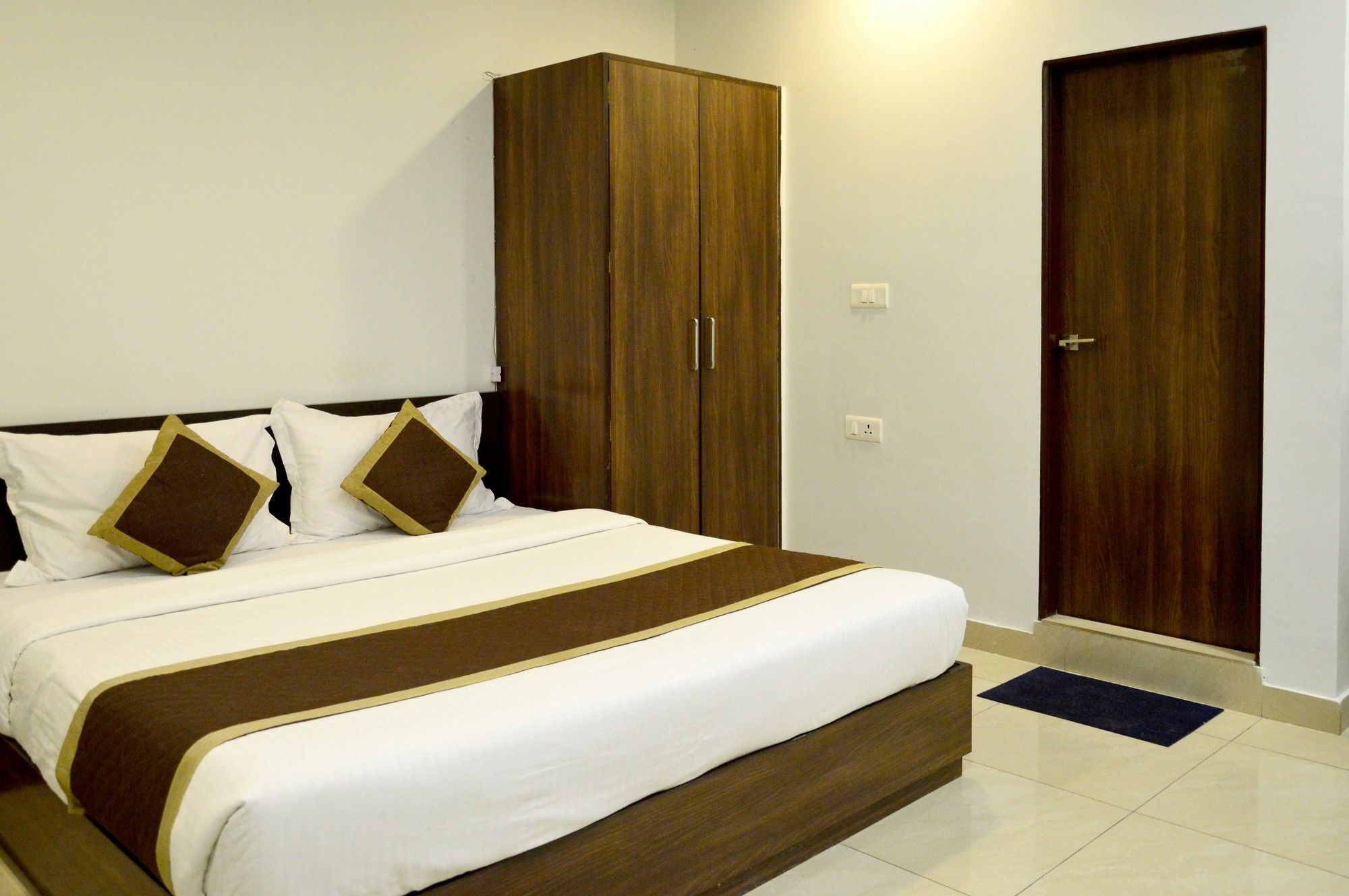 Oyo 6697 Hotel Green Lemon ชัยปุระ ภายนอก รูปภาพ